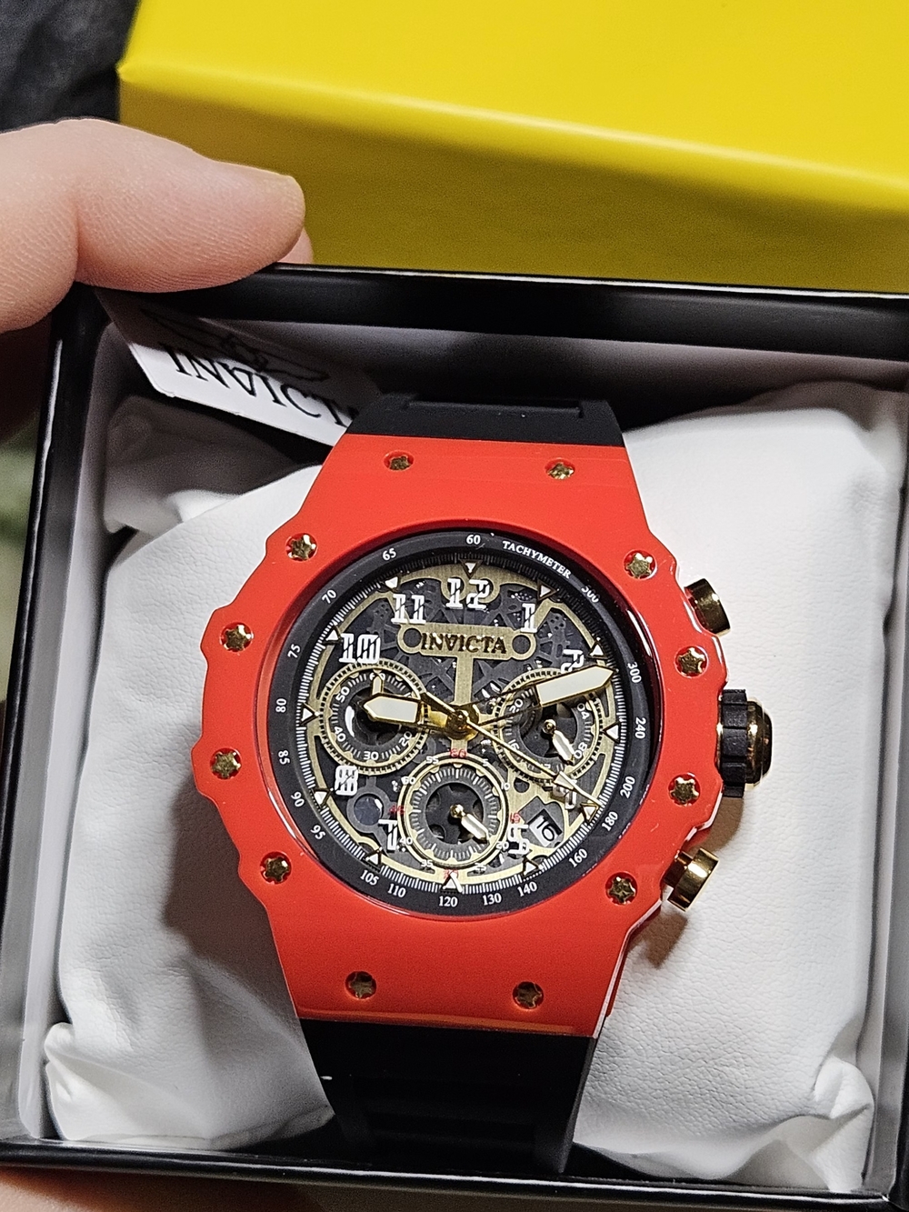 NWT Invicta Racing Vaulthan Red Chronograph Men’s Watch 69685 - NEW IN BOX - Picture 8 of 12